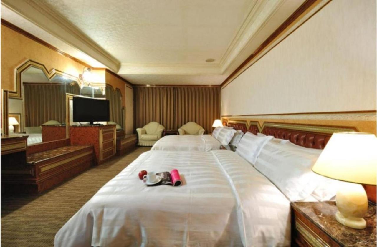 Baron's Hot Spring Hotel Jiaoxi Buitenkant foto