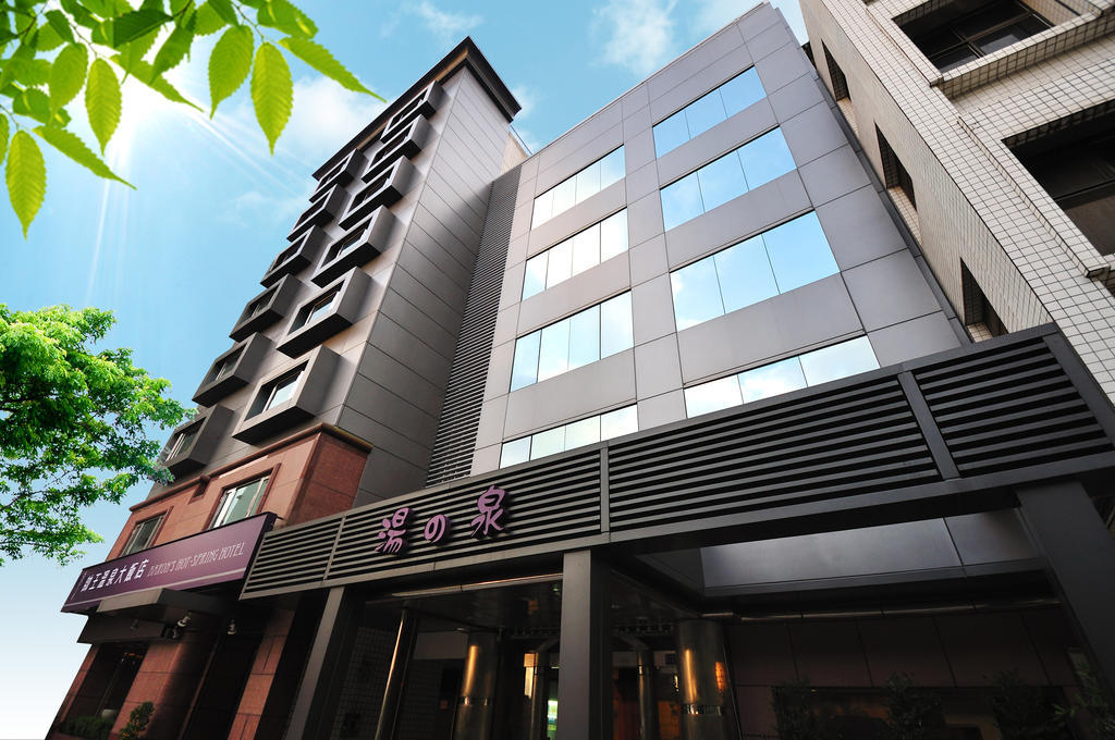 Baron's Hot Spring Hotel Jiaoxi Buitenkant foto
